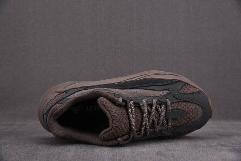 Fake Yeezy 700 V2 'Mauve' on our online shoe store (3)